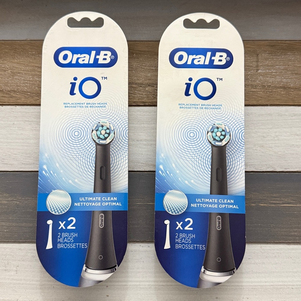 2 pack Oral-B iO Ultimate Clean Replacement Brush Heads, 2-Count, Black